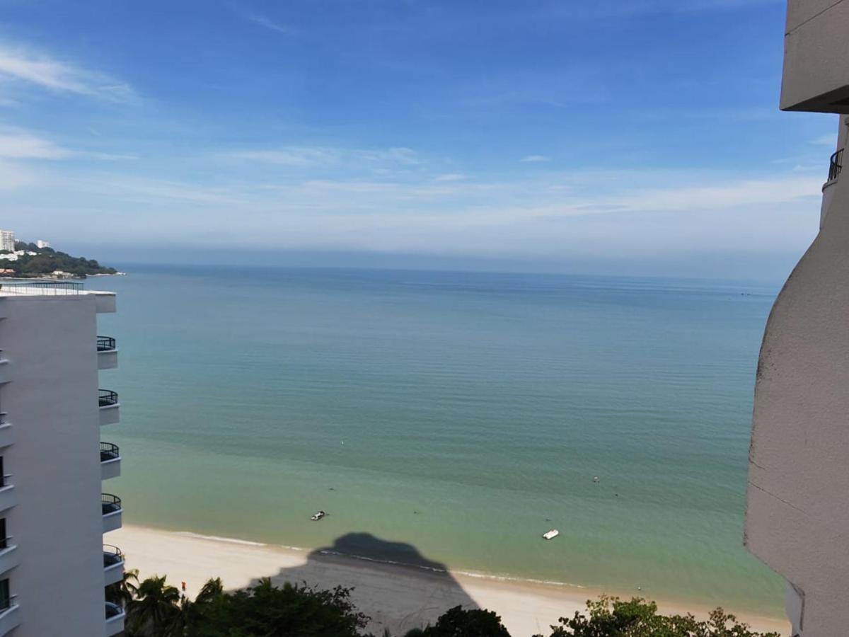 Rainbow Paradise At Tanjung Bungah タンジュンブンガ エクステリア 写真