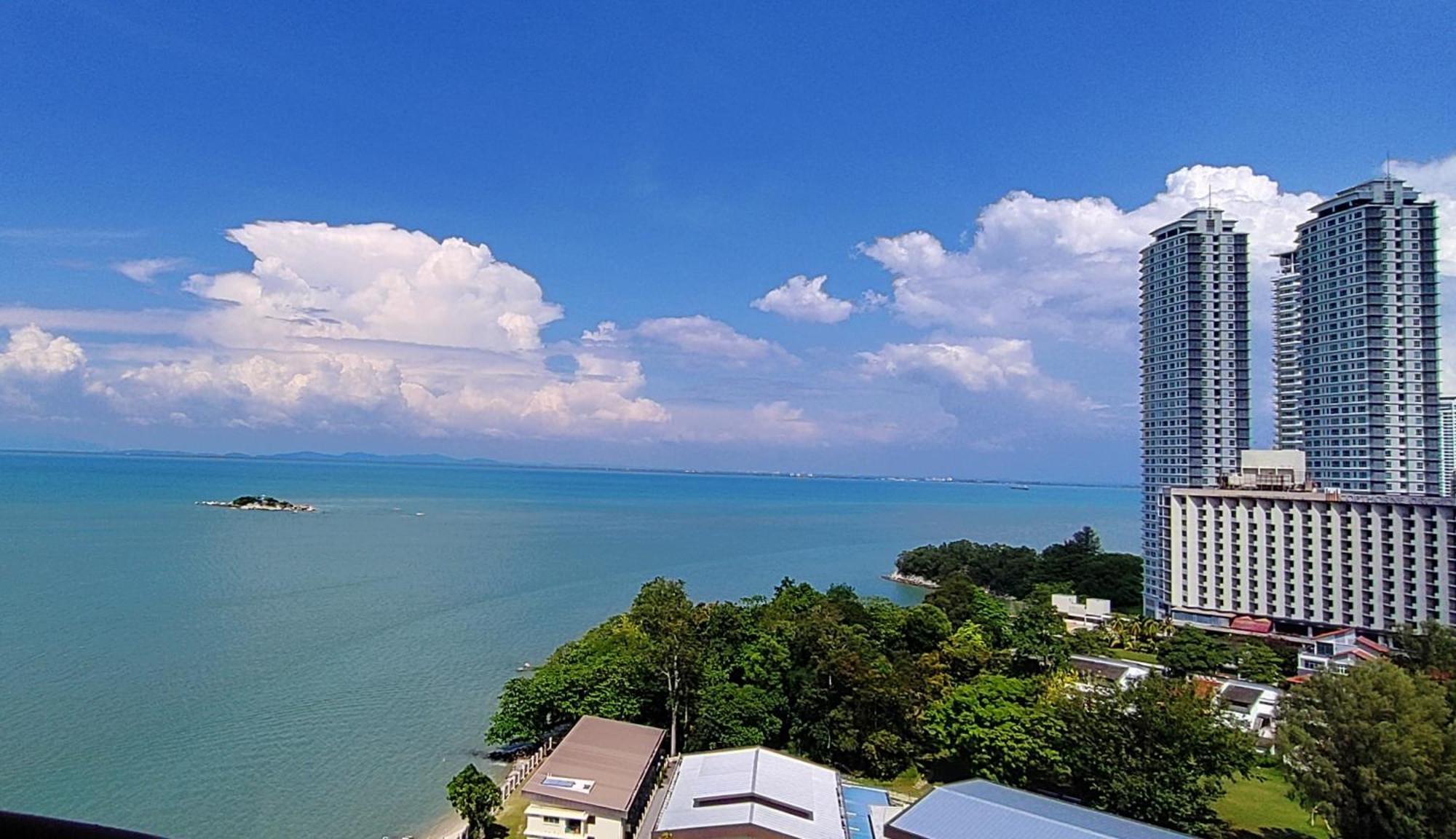 Rainbow Paradise At Tanjung Bungah タンジュンブンガ エクステリア 写真