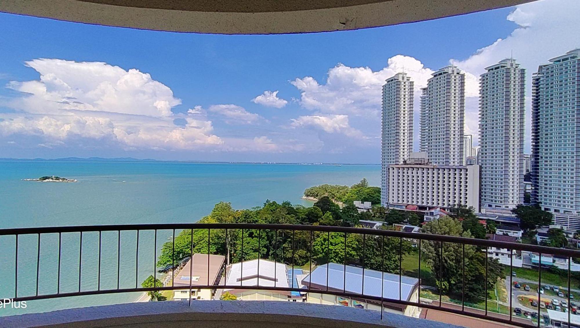Rainbow Paradise At Tanjung Bungah タンジュンブンガ エクステリア 写真
