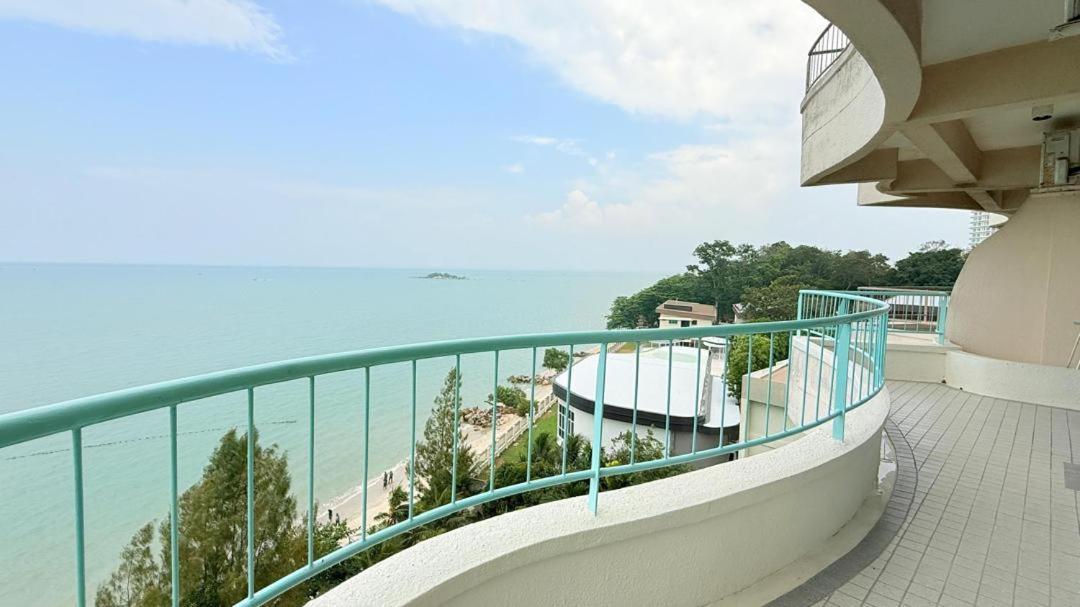 Rainbow Paradise At Tanjung Bungah タンジュンブンガ エクステリア 写真